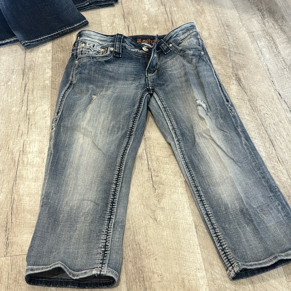 Rock revival capris